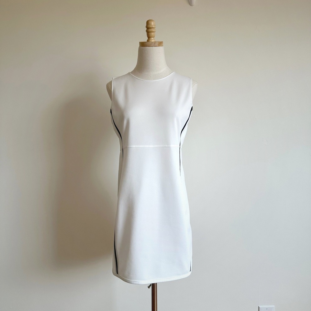 Tory Sport Mini Tennis Dress Size M Preppy Quiet Luxury Golf Athleisure Logo
